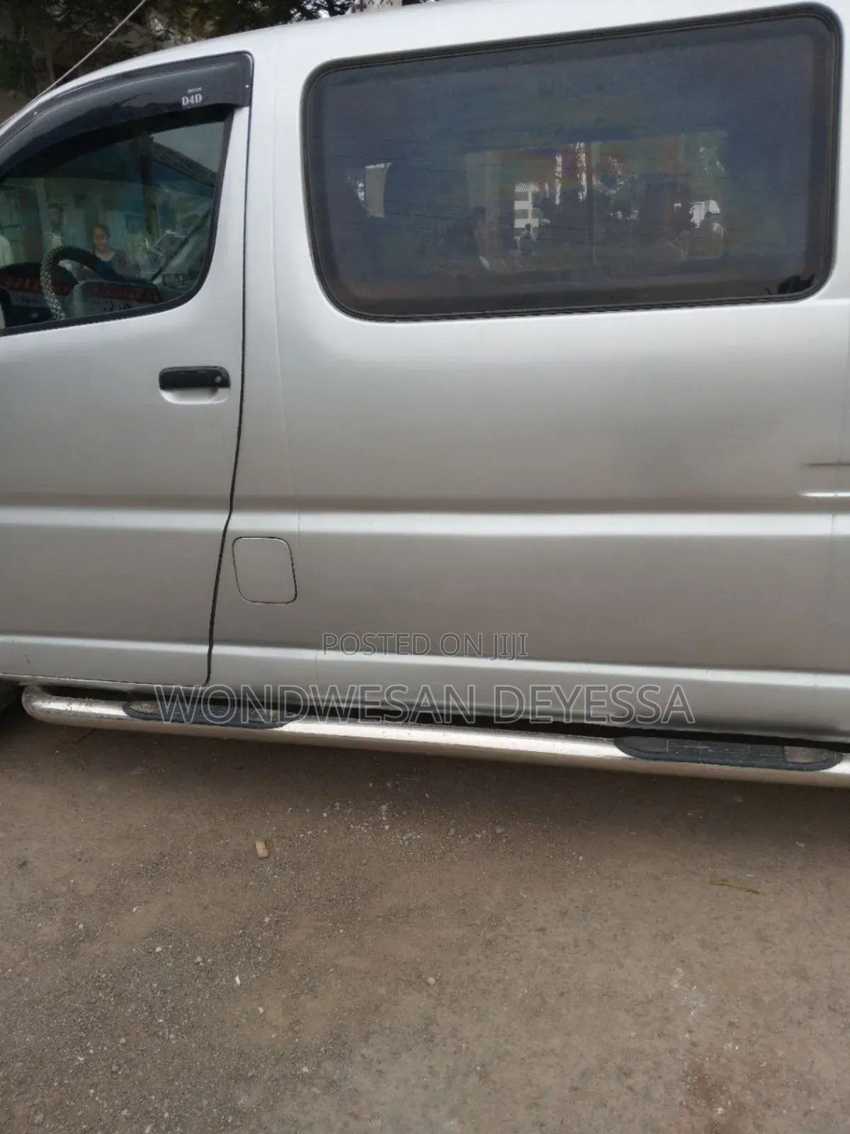 Toyota HiAce 2016 Silver