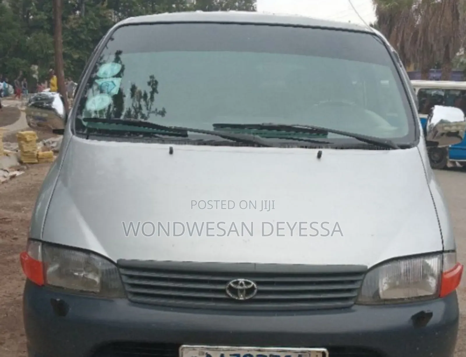 Toyota HiAce 2016 Silver