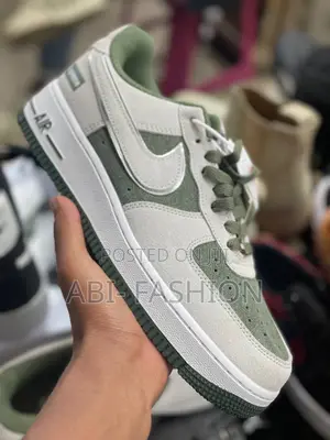 Nike Air Force 1 Supreme