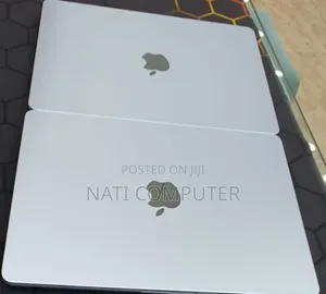 New Apple MacBook Air 2025 M4 13-Inch 16GB Intel Core I7 SSD 256GB