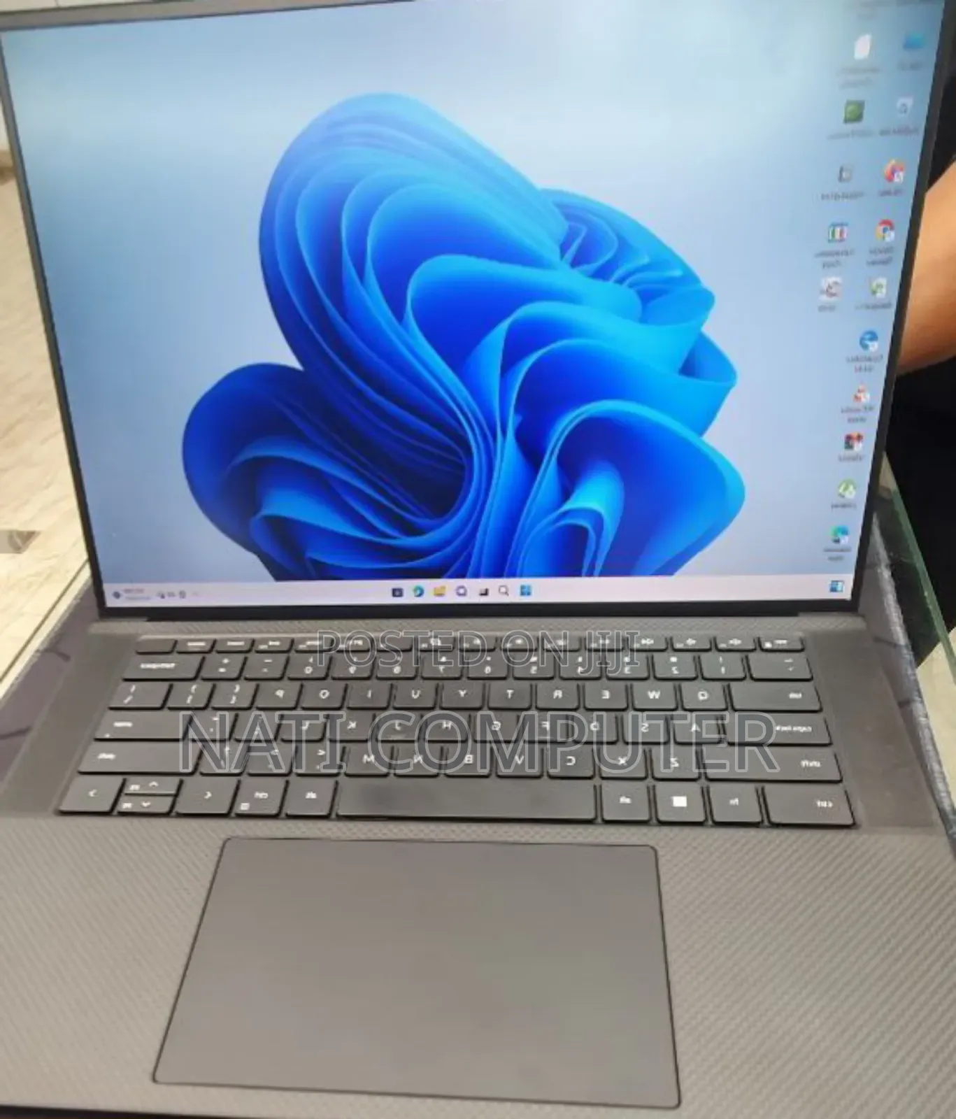 New Laptop Dell Precision 5570 16GB Intel Core I7 SSD 512GB