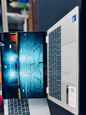 New Laptop HP OmniBook 5 Flip 16GB Intel Core I7 SSD 512GB