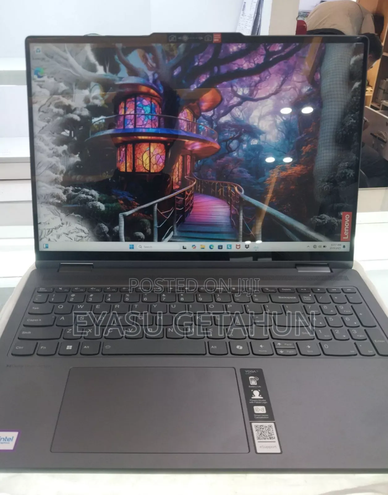 New Laptop Lenovo Yoga 7i 16GB Intel Core Ultra 7 SSD 1T