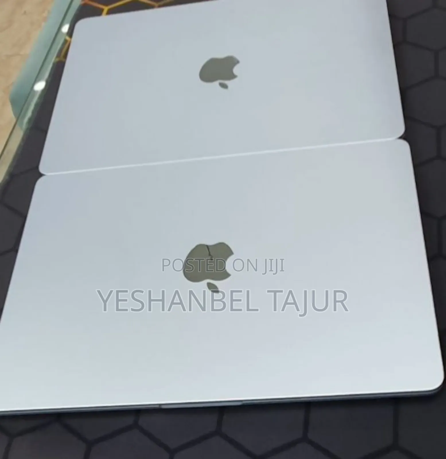 New Laptop Apple MacBook Air 2025 M4 13-Inch 16GB Apple M4 SSD 256GB