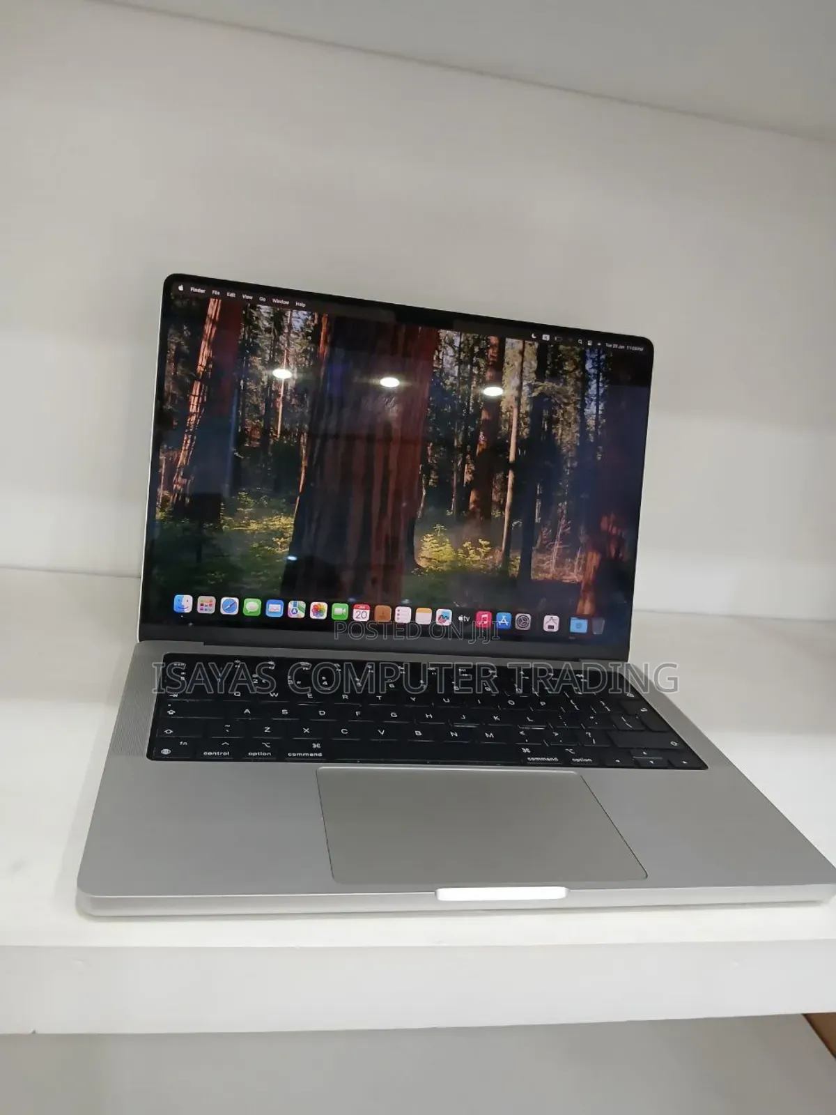 New Laptop Apple MacBook Pro M1 16GB SSD 1T