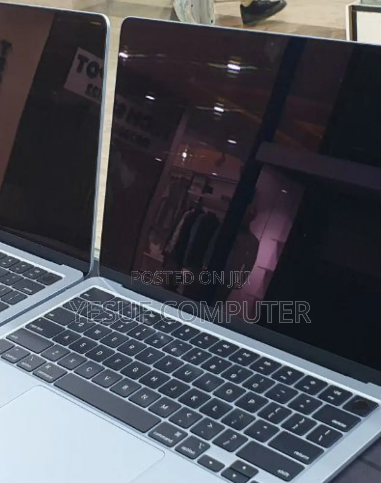 New Laptop Apple MacBook Air 2025 M4 13-Inch 16GB Apple M4 SSD 256GB