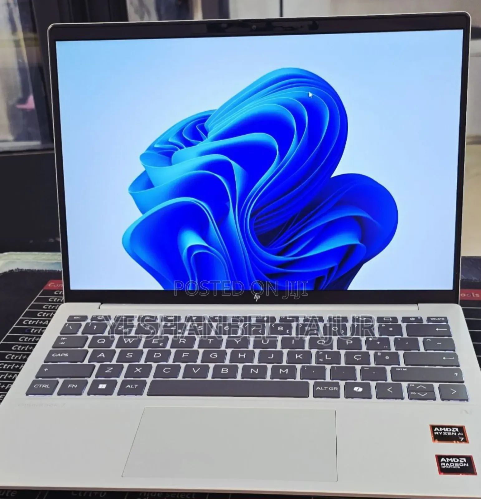 New Laptop HP OmniBook 7 14" 32GB Intel Core I7 SSD 1T