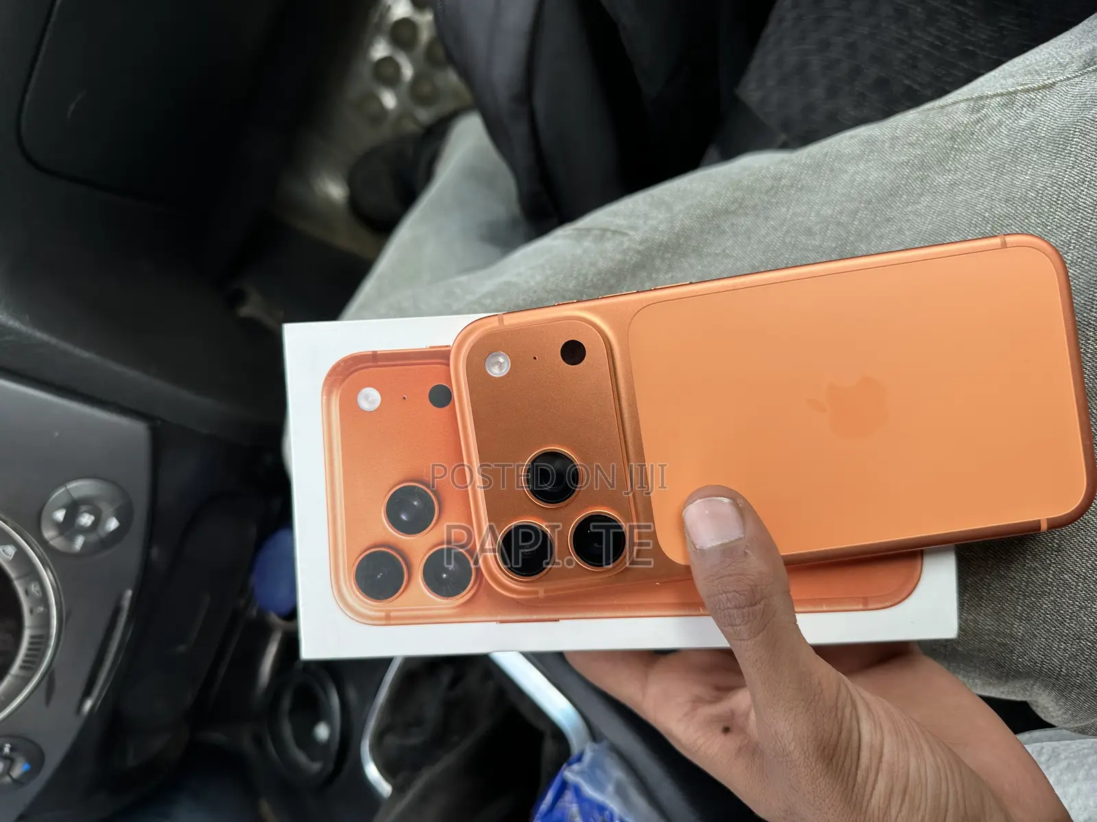 New Apple iPhone 17 Pro Max 256 GB Orange