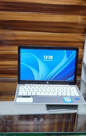 New Laptop HP Stream Notebook 4GB Intel Pentium SSD 72GB