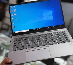 New Laptop HP ZBook Firefly 15 G7 16GB Intel Core I5 SSD 512GB