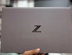 New Laptop HP ZBook Firefly 15 G7 16GB Intel Core I5 SSD 512GB