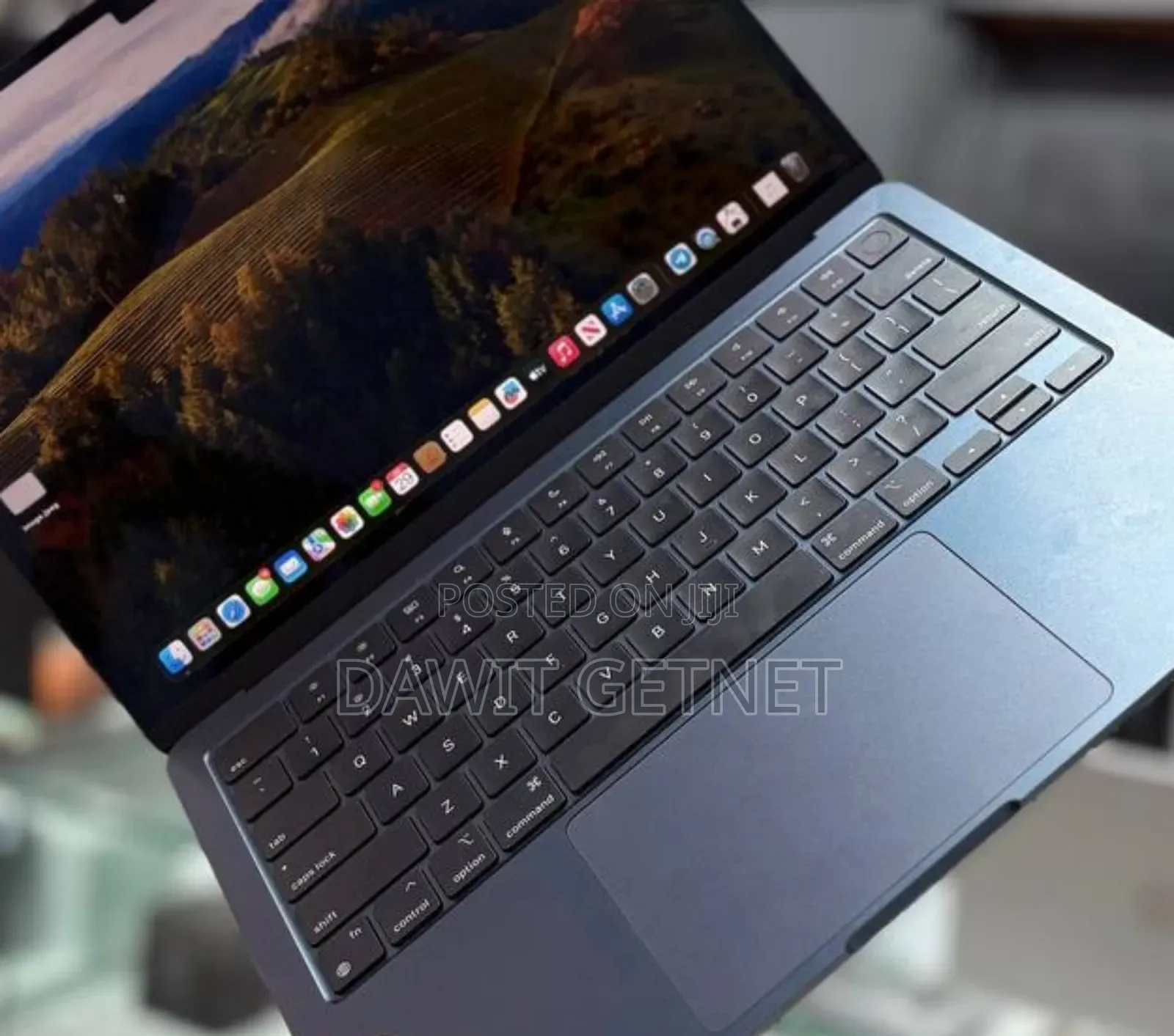 New Laptop Apple MacBook Pro 2023 M2 8GB Apple M2 SSD 256GB