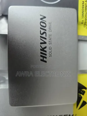 Photo - Hikvision 512 SSD