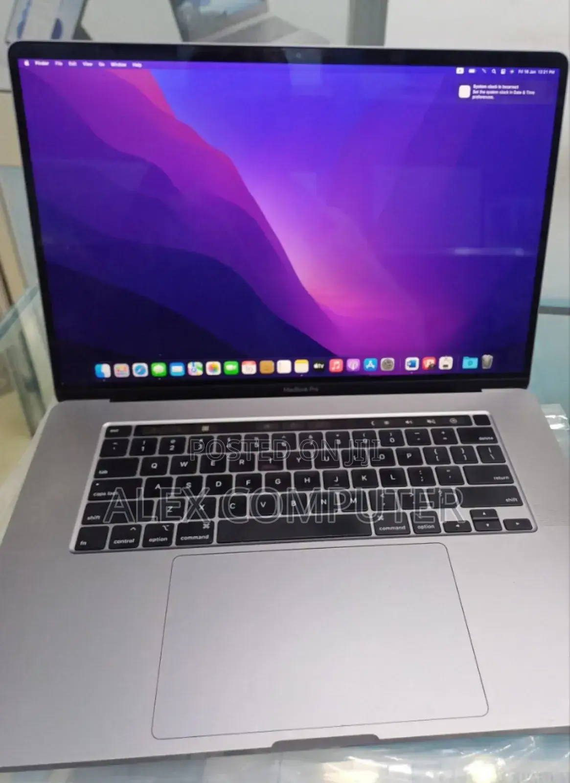 New Laptop Apple MacBook Pro 2019 32GB Intel Core I9 SSD 1T