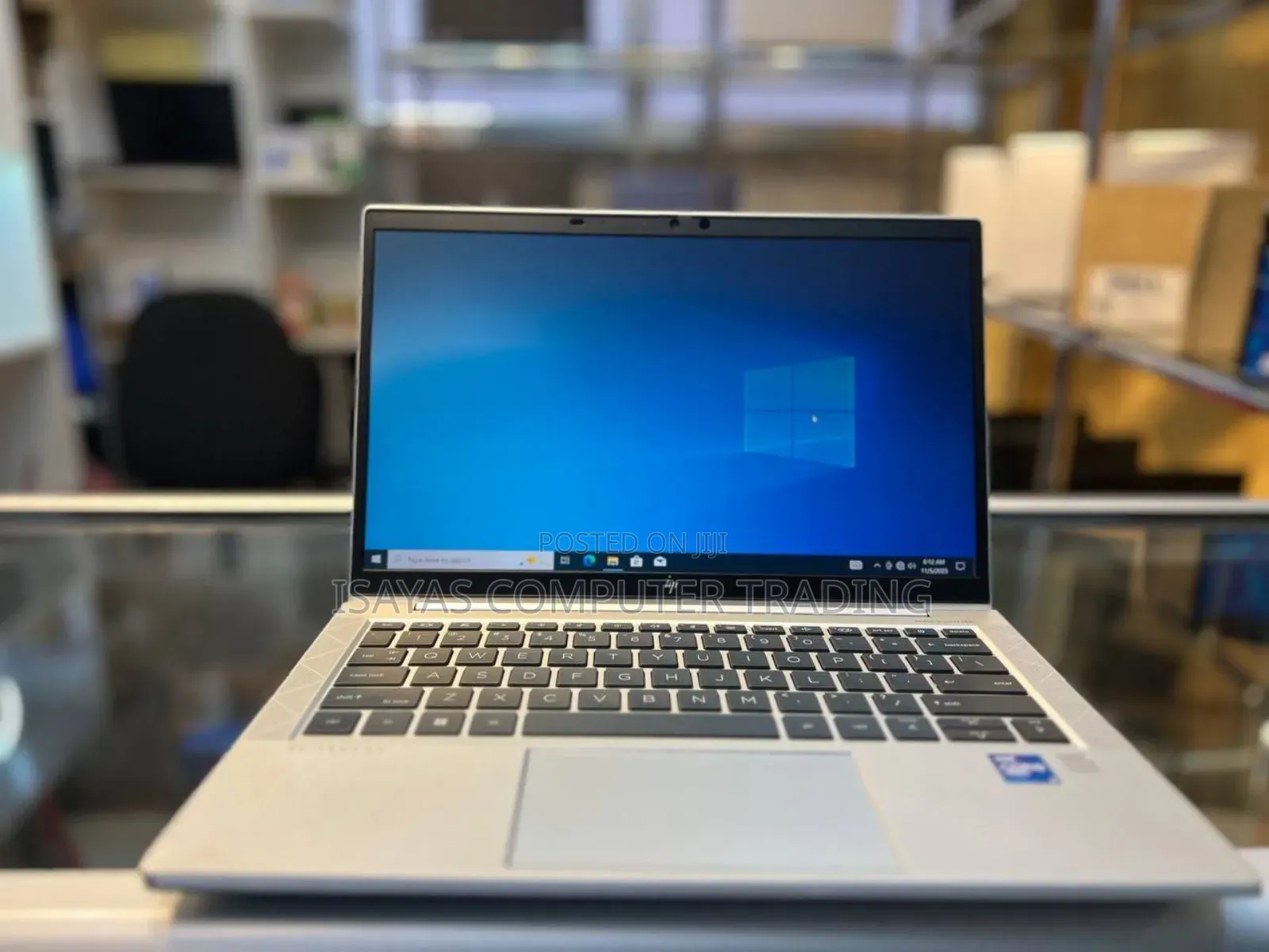 New Laptop HP EliteBook 830 G8 16GB Intel Core I7 SSD 512GB