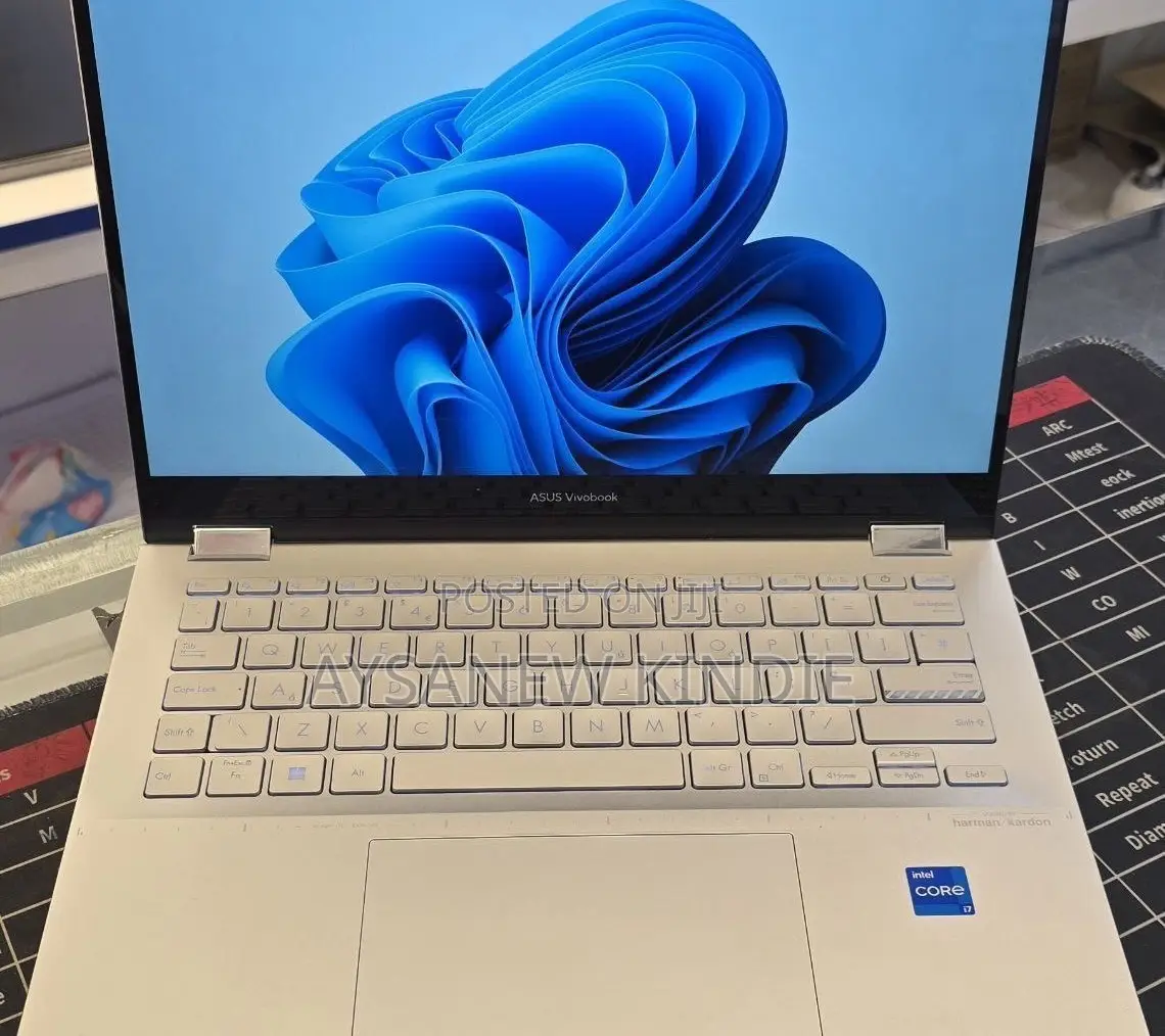 New Laptop Asus Vivobook 16 16GB Intel Core I7 SSD 1T