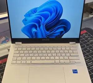 New Laptop Asus Vivobook 16 16GB Intel Core I7 SSD 1T