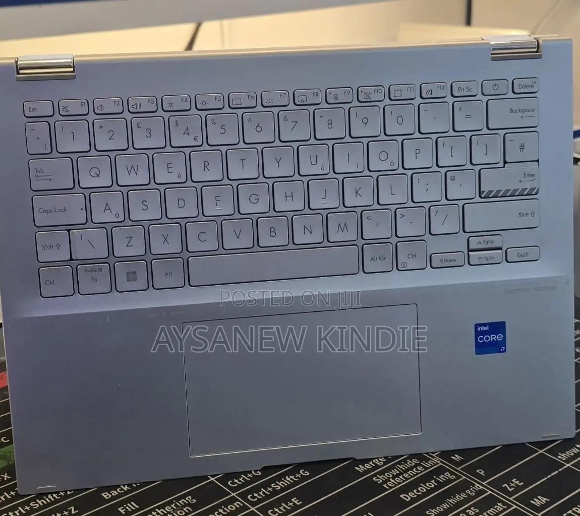 New Laptop Asus Vivobook 16 16GB Intel Core I7 SSD 1T