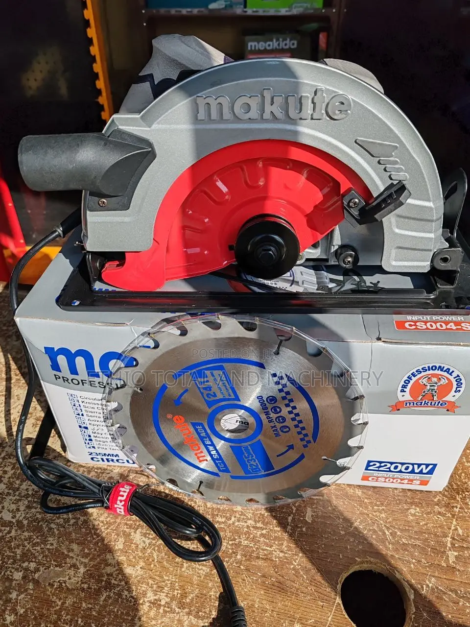 Makute Circular Saw Machine