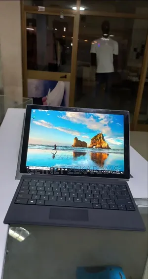 Photo - New Laptop Microsoft Surface Pro 4 4GB Intel Core I5 SSD 128GB