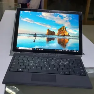 New Laptop Microsoft Surface 8GB Intel Core I5 SSD 128GB