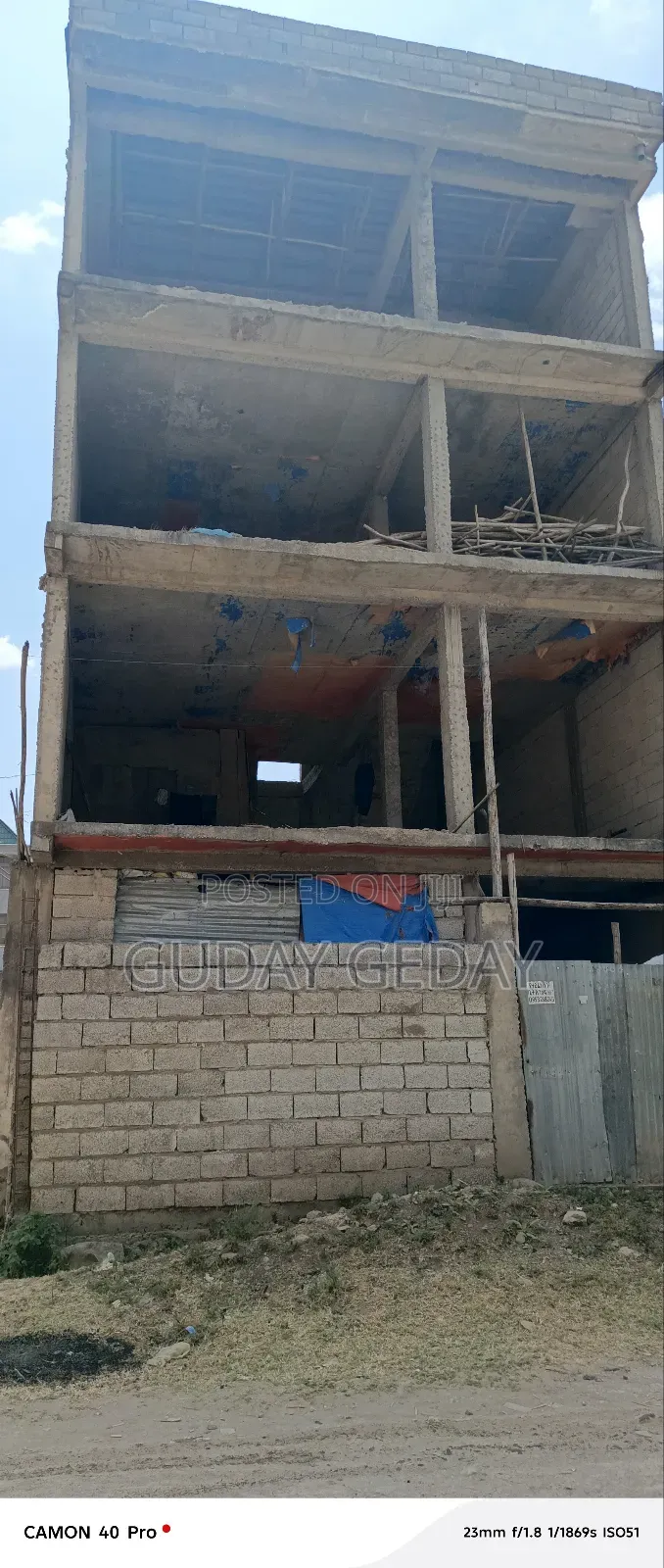 3bdrm House in Akaky Kaliti for sale