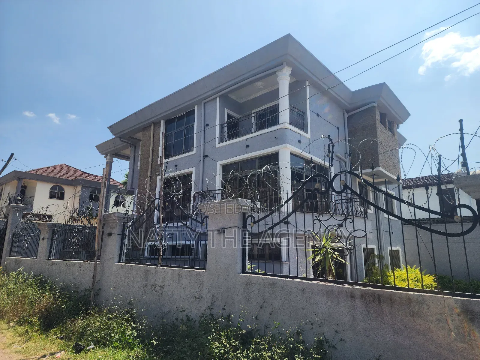 Furnished 8bdrm House in Summi, Bole for rent