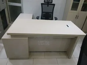 Photo - Office Managerial Table Size 1.60cm