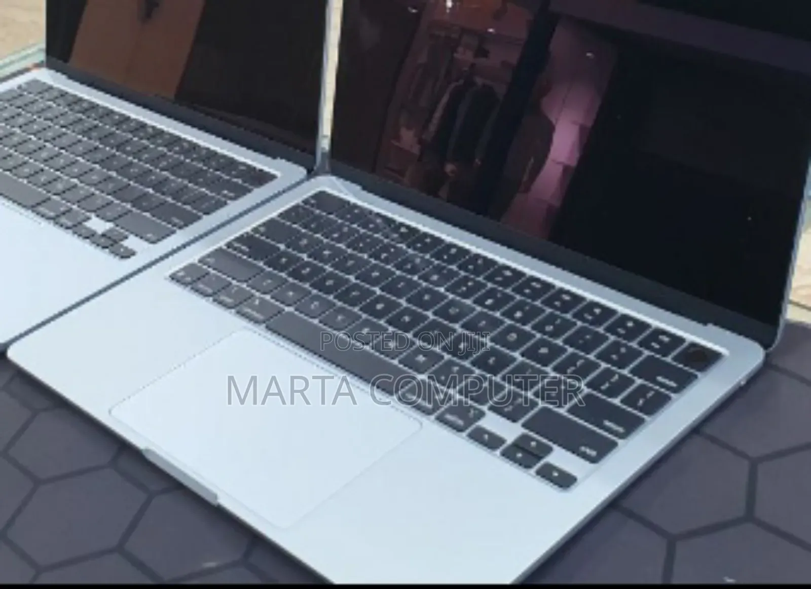 New Laptop Apple MacBook Air 16GB Intel Core I9 SSD 256GB