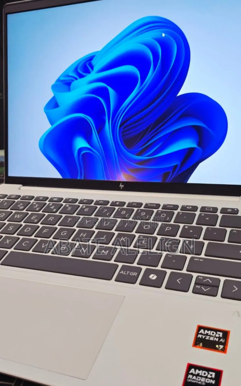 New Laptop HP OmniBook 7 14" 16GB Intel Core I7 SSD 1T