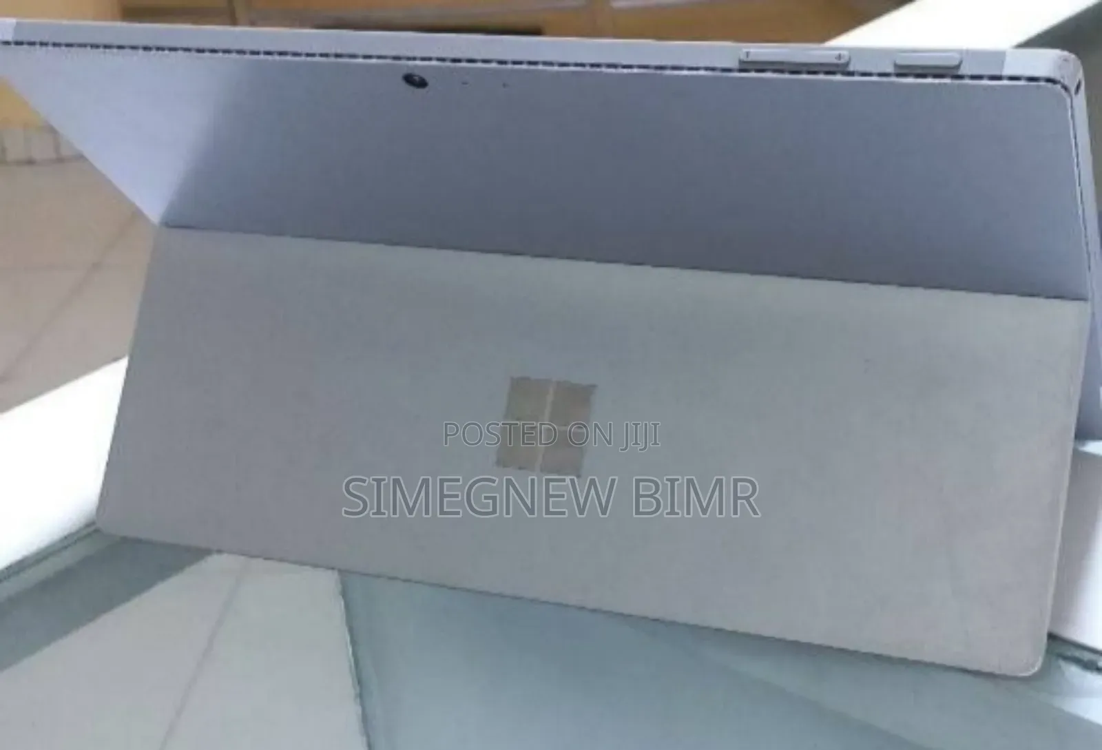 New Laptop Microsoft Surface 4GB Intel Core I5 SSD 128GB