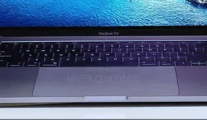 New Laptop Apple MacBook Pro 2017 16GB Intel Core I7 SSD 512GB