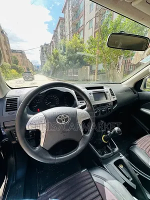 Toyota Hilux SR5 4x4 2014 Gray