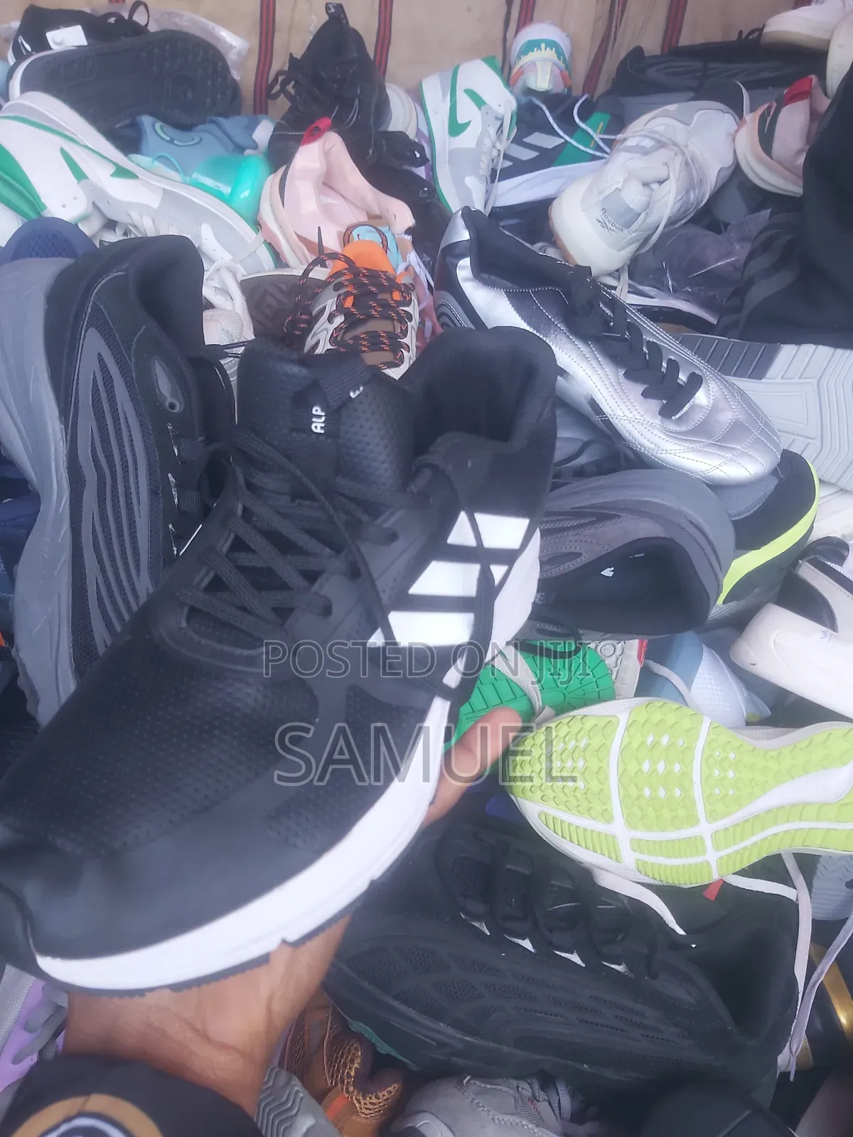 የወንዶች Brand ጫማዎች