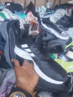 የወንዶች Brand ጫማዎች