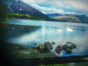 Emingtek 40 Inch Tv Android 14 ፍሬም ለስ የሆነ ጥርት አድርጎ የሚያሳይ