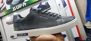 This Is Tommy Hilfiger Casual Men's Snickers