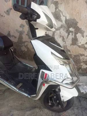 American Ironhorse Outlaw 2002 White