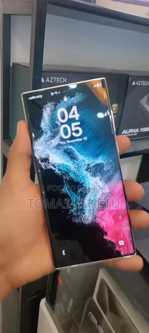 Photo - New Samsung Galaxy S22 Ultra 128 GB White