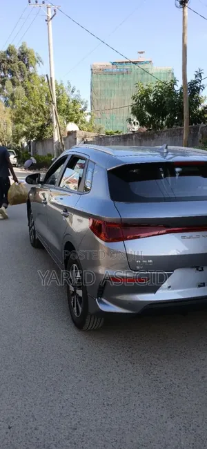 BYD E2 43 kWh 94 hp FWD 2025 Gray