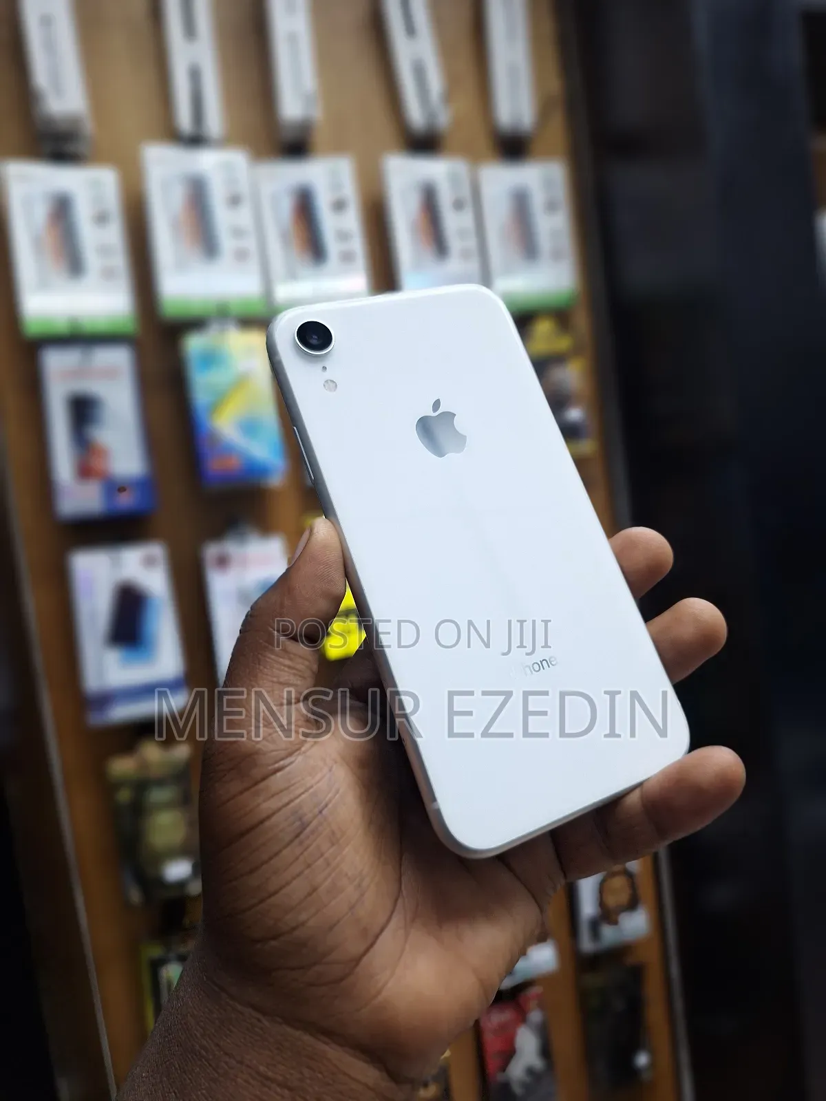 Apple XR 64 GB White