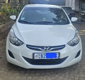 Photo - Hyundai Avante 2012 White