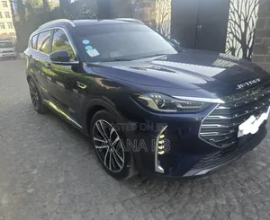 Photo - Jetour X70 Plus 2022 Blue