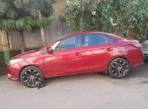 Toyota Corolla 2014 Red