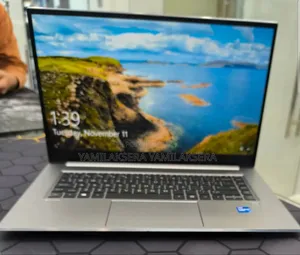 Photo - New Laptop HP ZBook Studio G8 16GB Intel Core I7 SSD 512GB