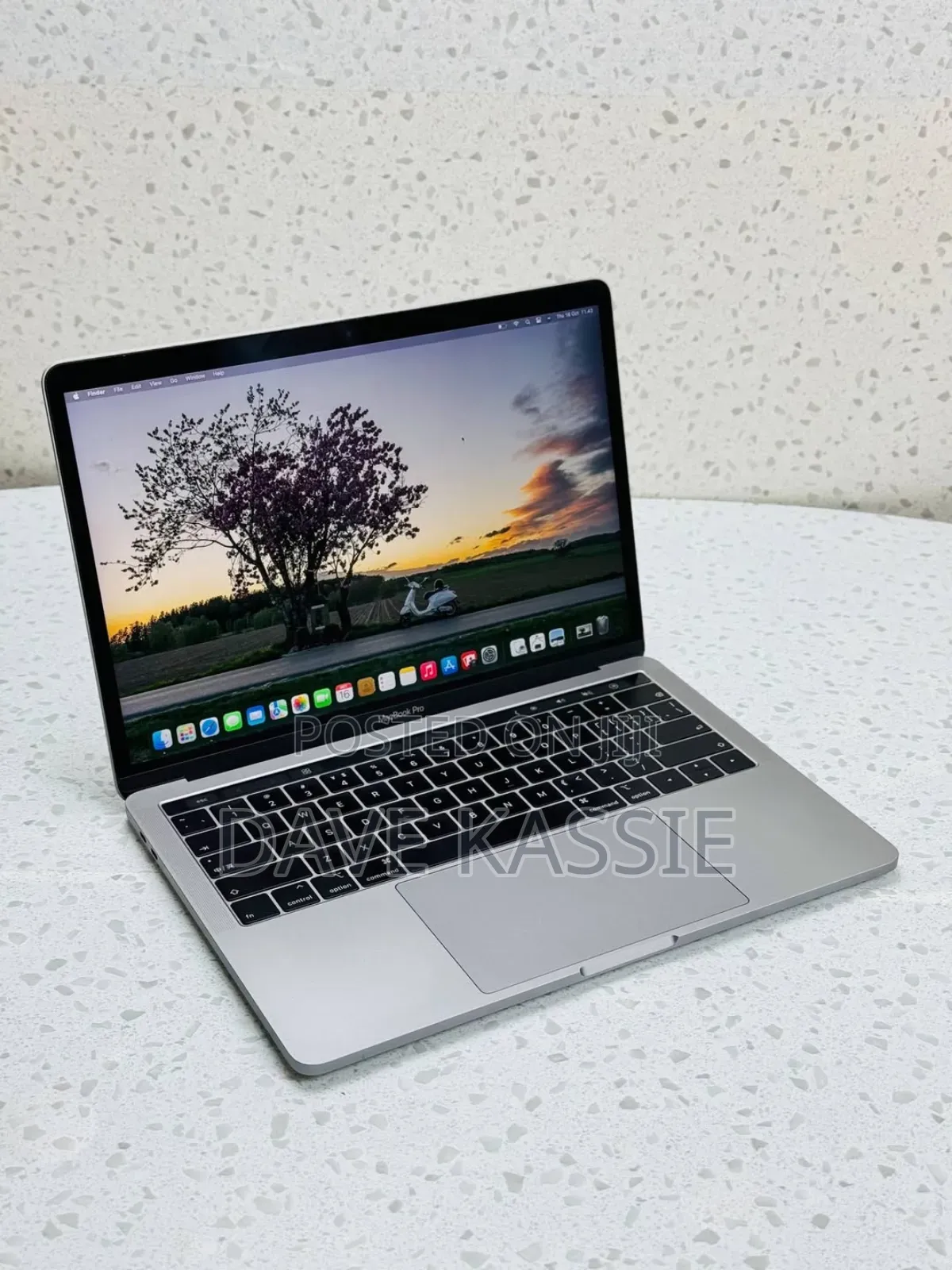 Laptop Apple MacBook Pro 2019 16GB Intel Core I5 SSD 256GB