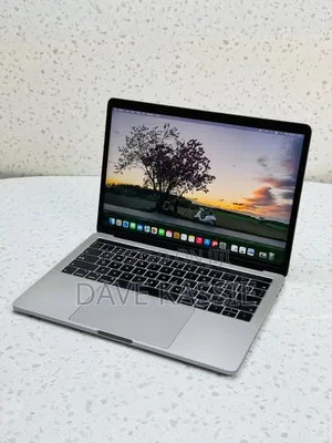 Laptop Apple MacBook Pro 2019 16GB Intel Core I5 SSD 256GB