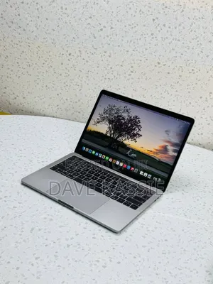 Laptop Apple MacBook Pro 2019 16GB Intel Core I5 SSD 256GB