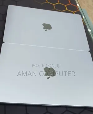 New Laptop Apple MacBook Air 2025 M4 13-Inch 16GB Apple M4 SSD 256GB