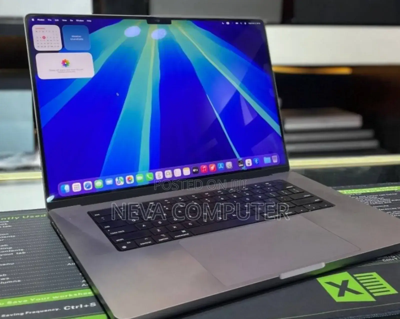 New Laptop Apple MacBook 16GB Intel Core I9 SSD 1T